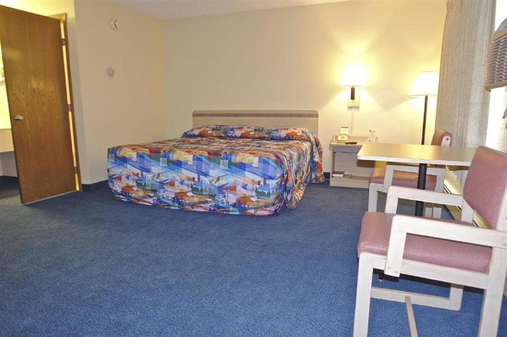 Hotel Baymont By Wyndham Gillette Habitación foto